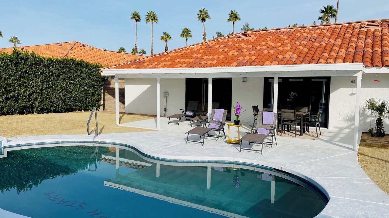 Photo of Outdoor in Desert Park Estates