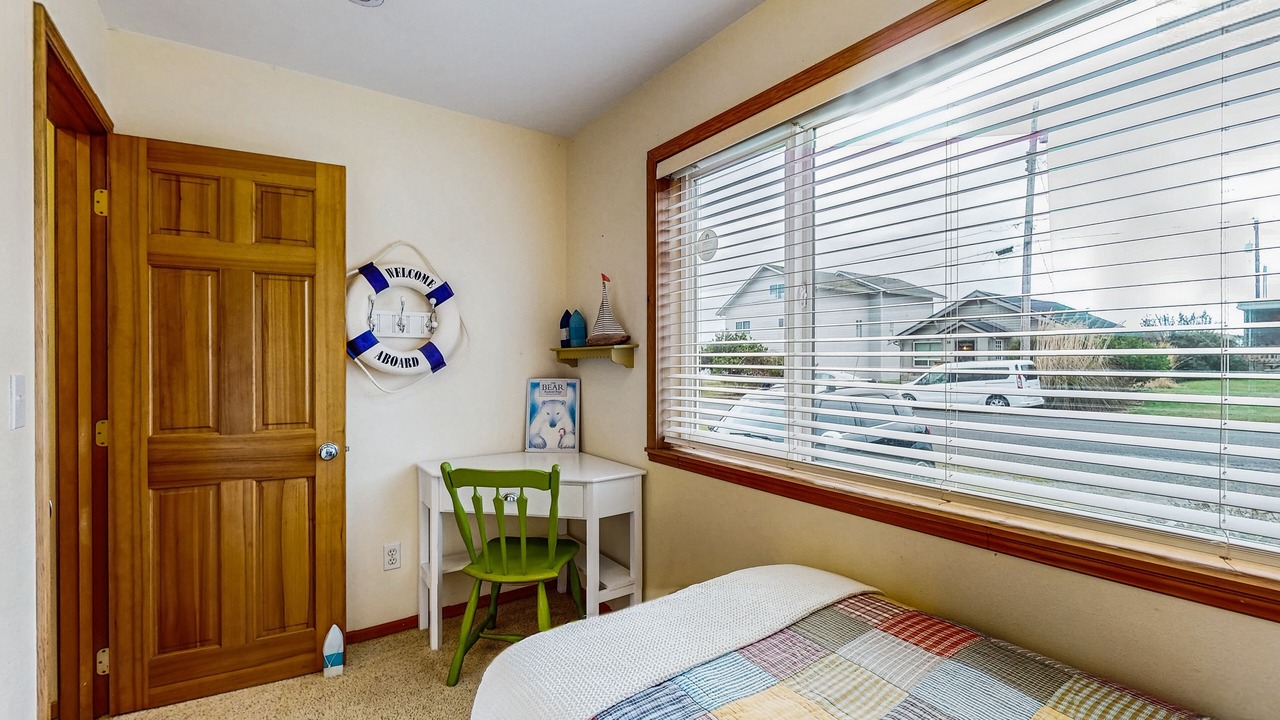 Photo of Bedroom in Pacific Beach