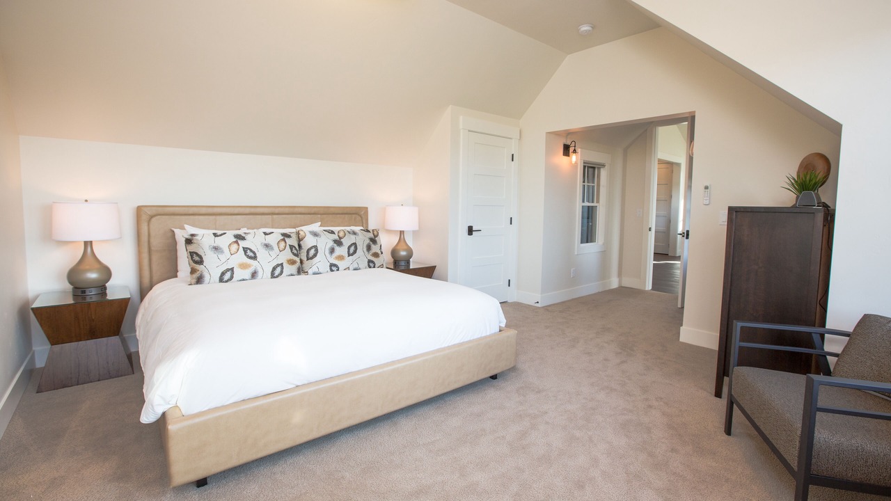 Photo of Bedroom in Bend