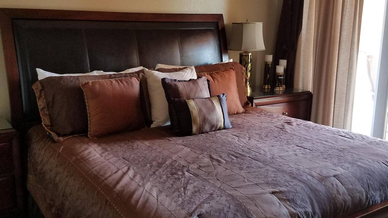 Photo of Bedroom in Lake Las Vegas