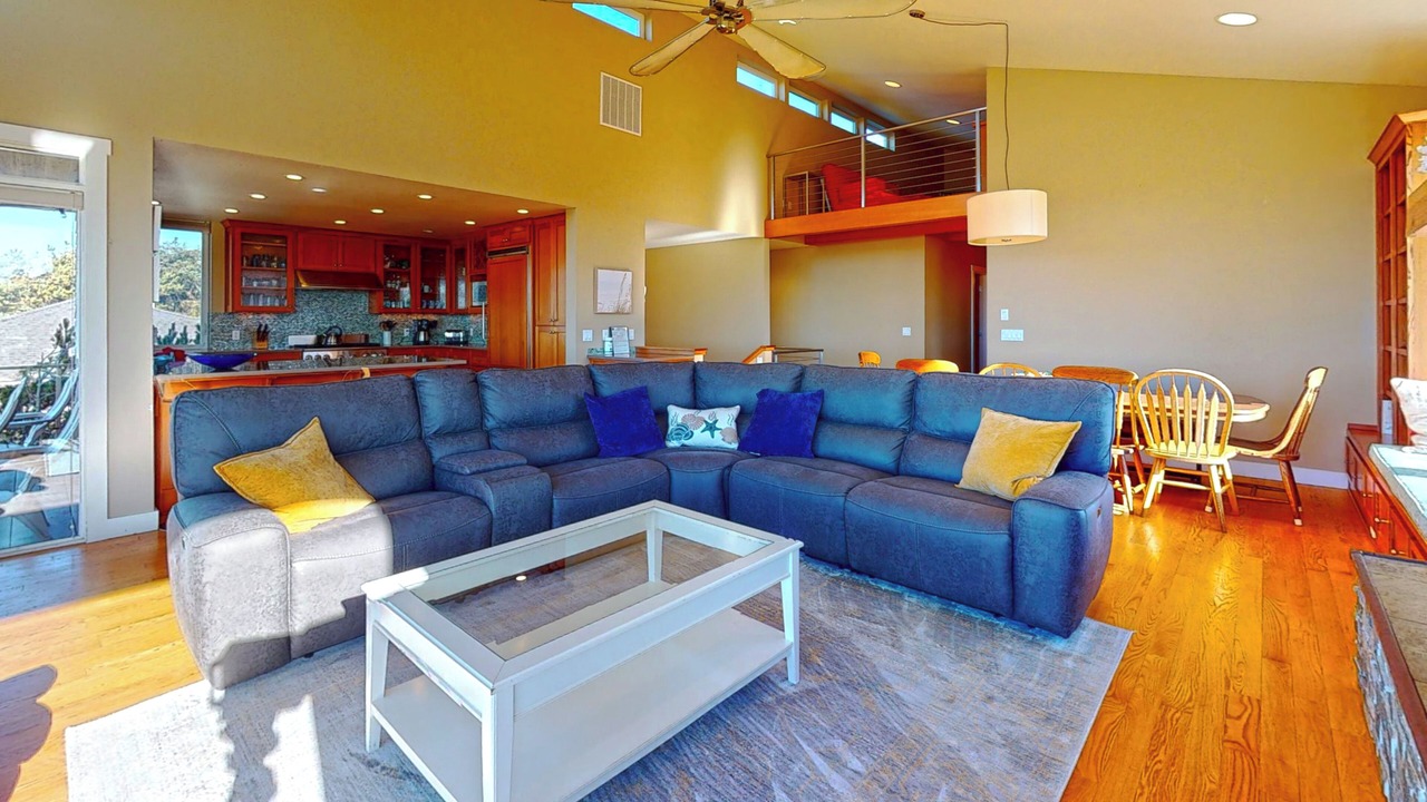 Photo of Livingroom in Gearhart