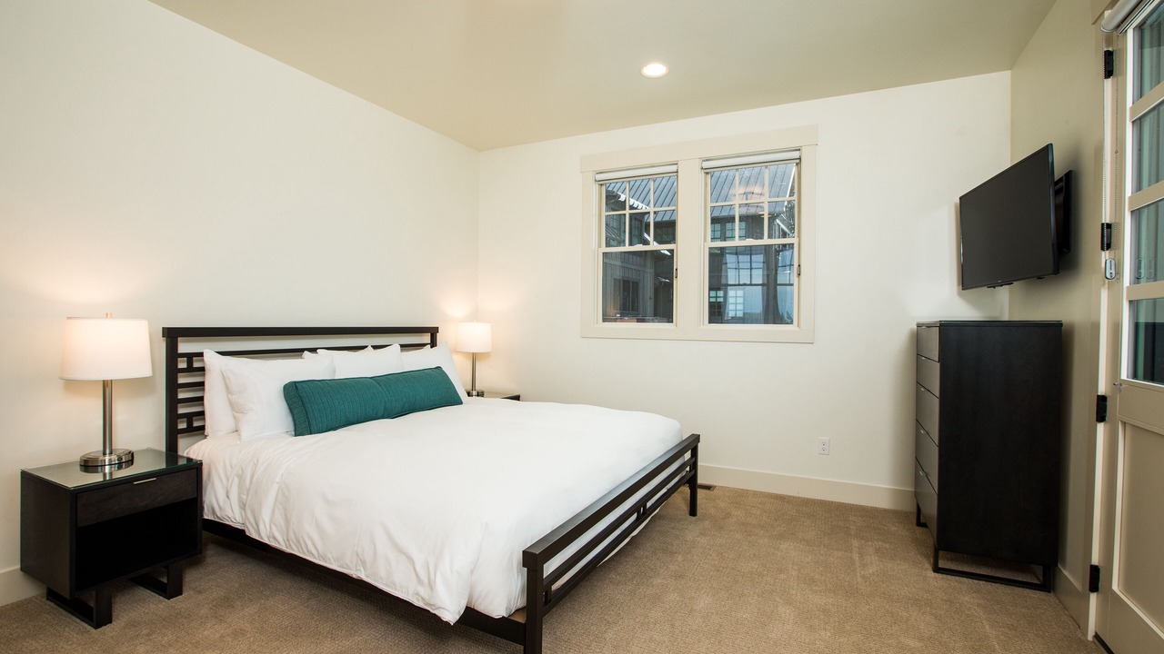 Photo of Bedroom in Bend