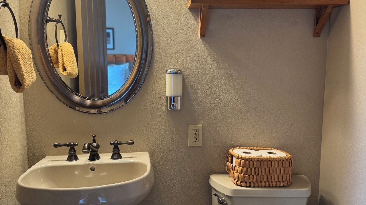 Photo of Bathroom in Bandon