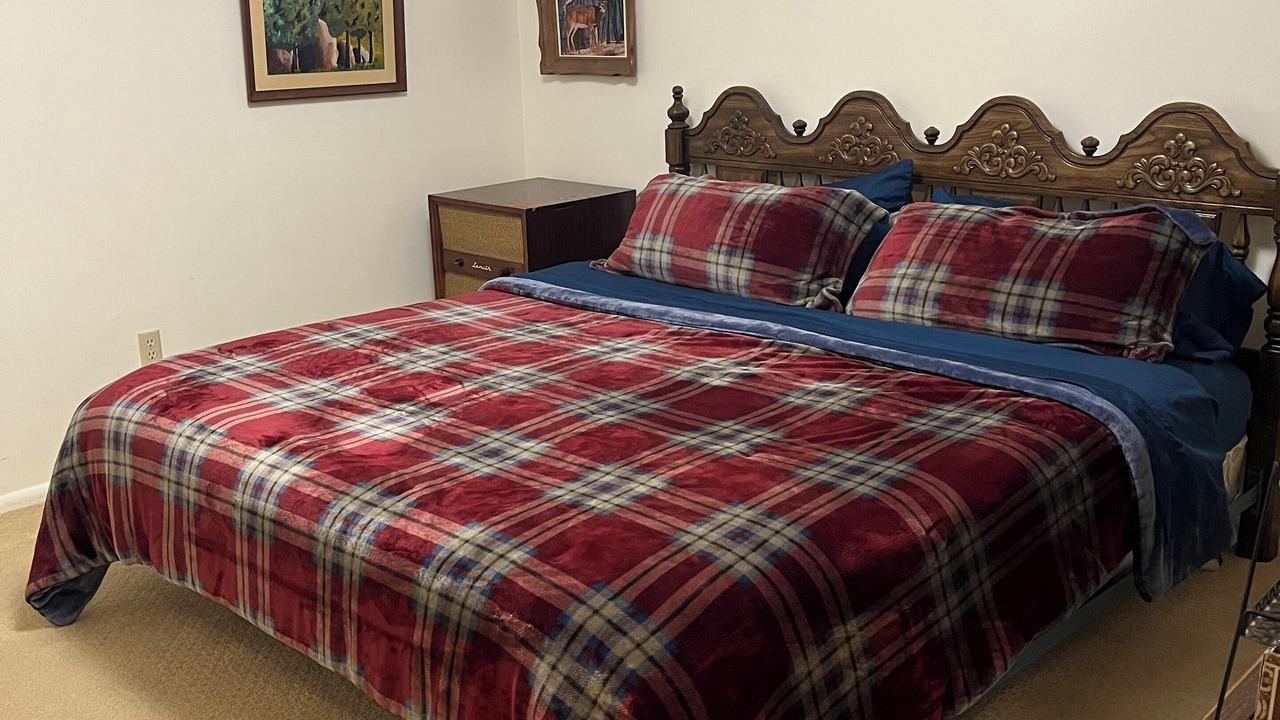 Photo of Bedroom in Northridge