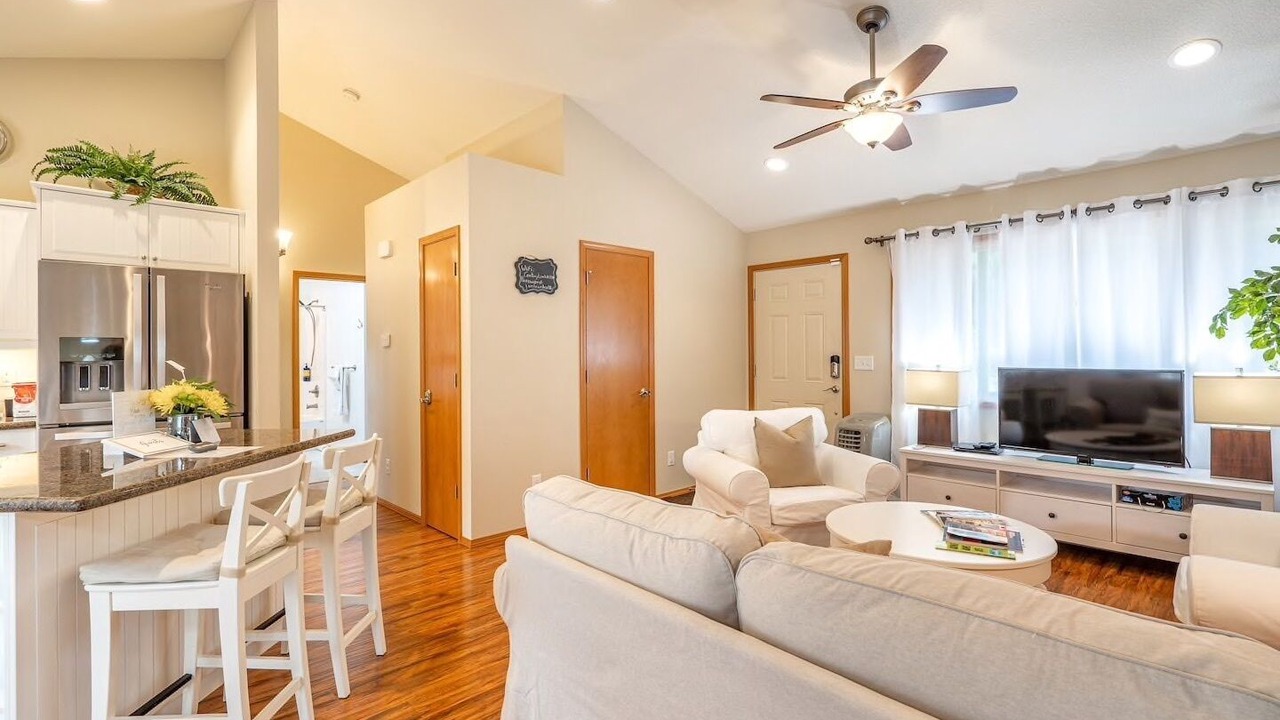 Photo of Livingroom in Milwaukie