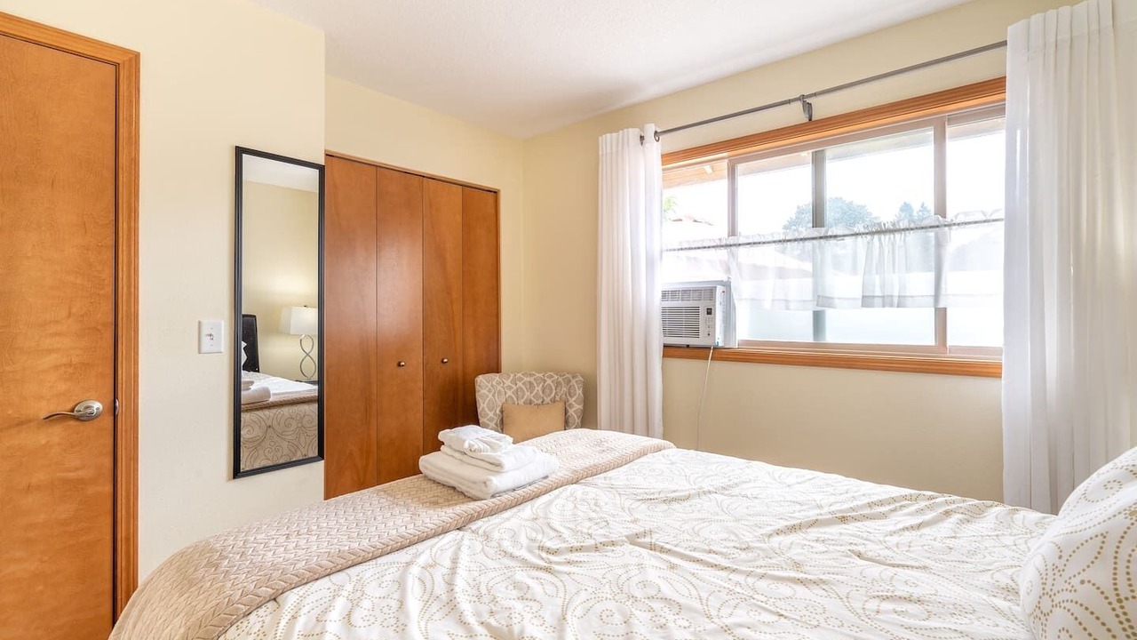 Photo of Bedroom in Milwaukie