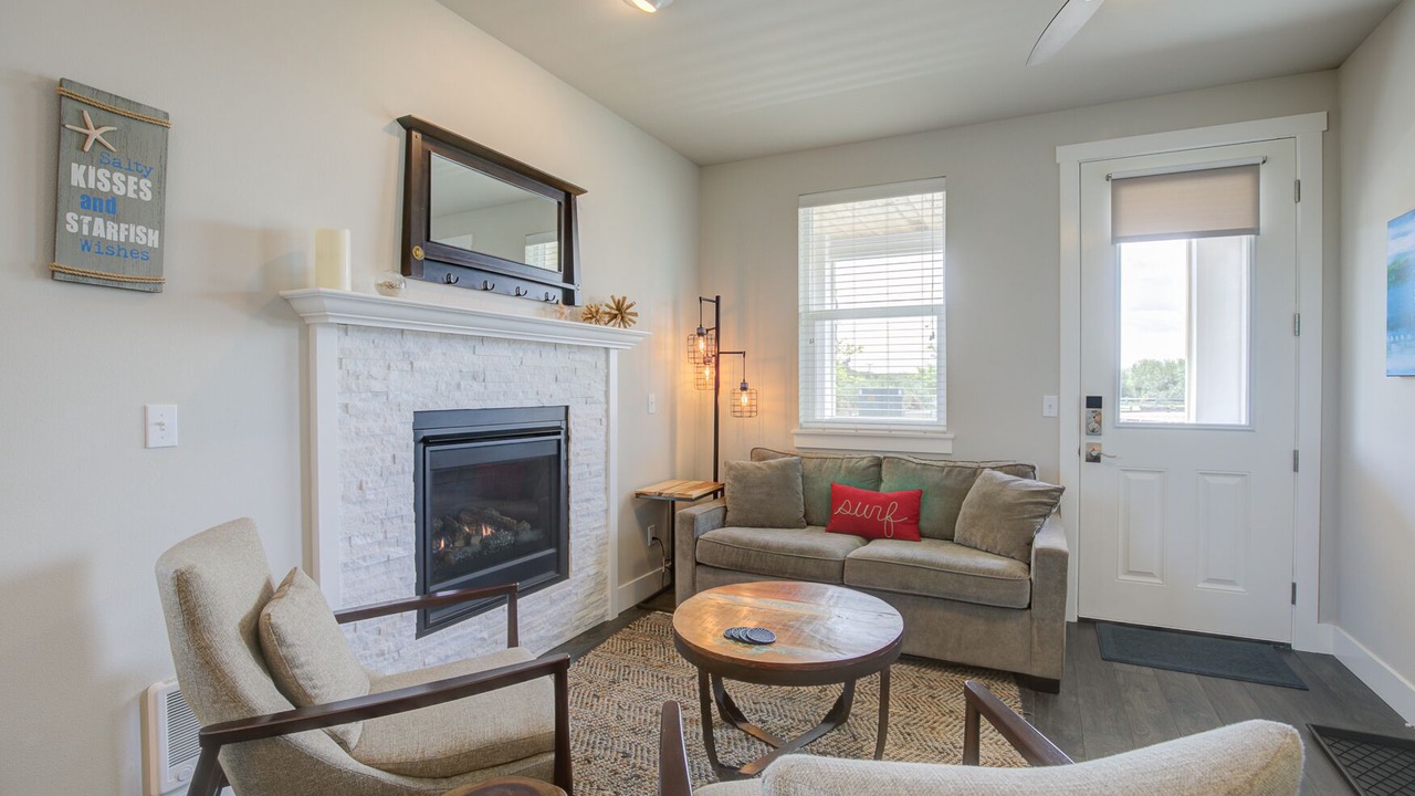 Photo of Livingroom in Ocean Shores
