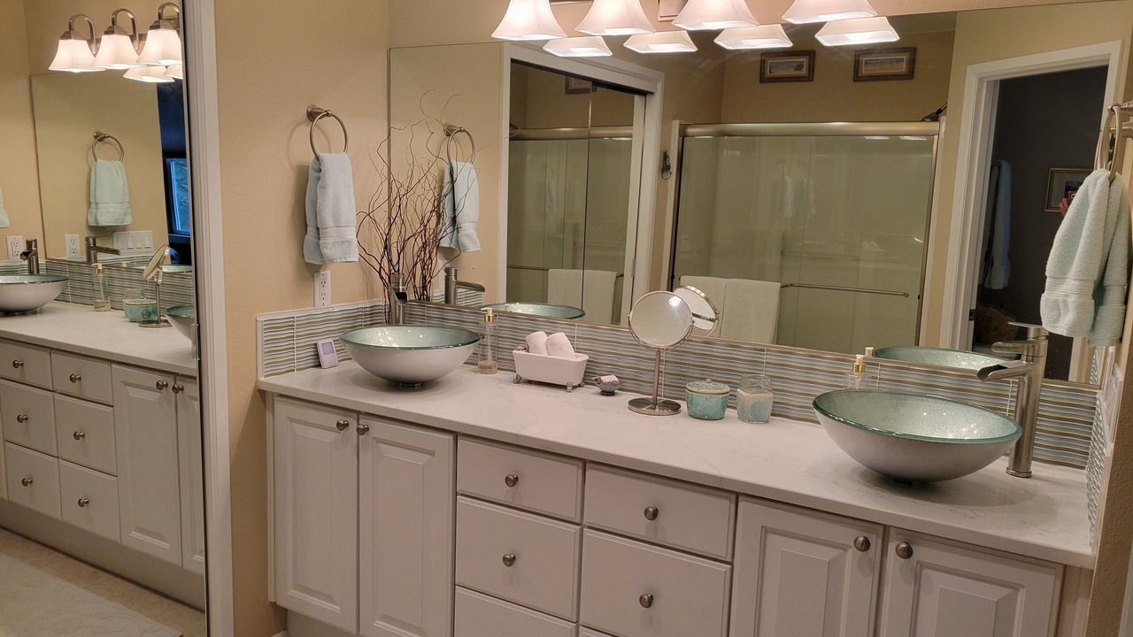 Photo of Bathroom in Southern Crossing
