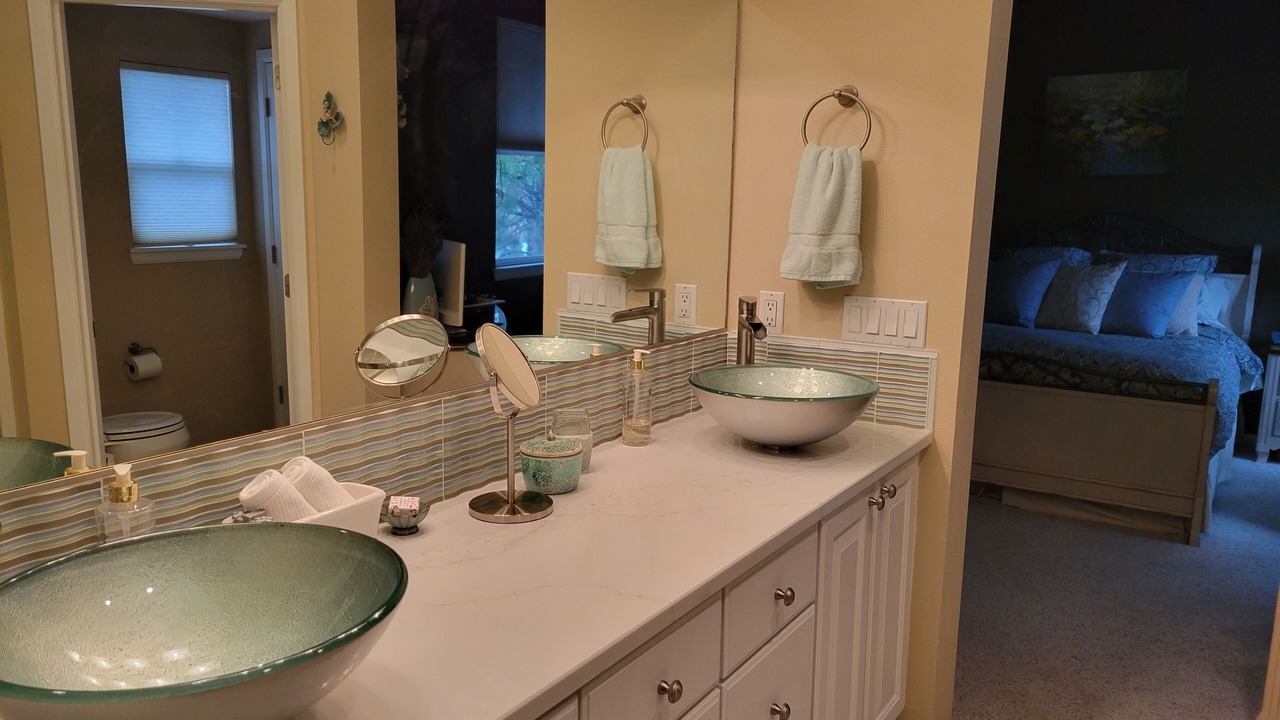 Photo of Bathroom in Southern Crossing