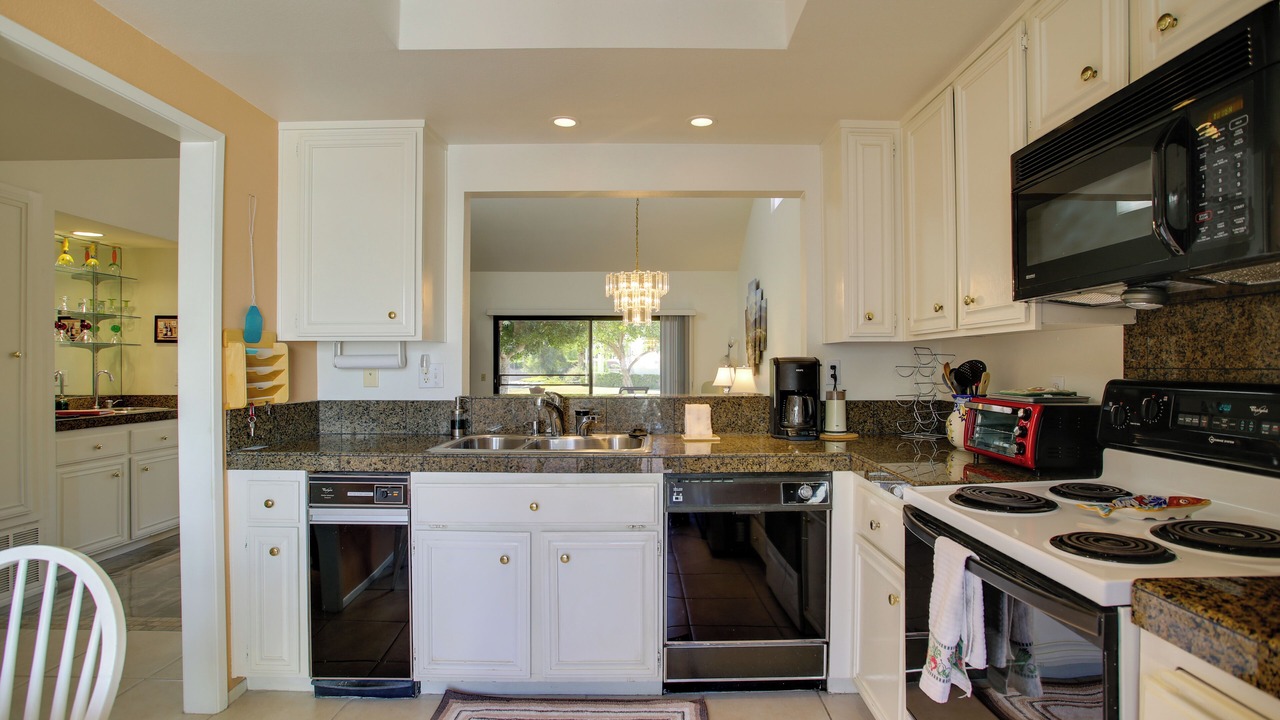 Photo of Kitchen in Cathedral City