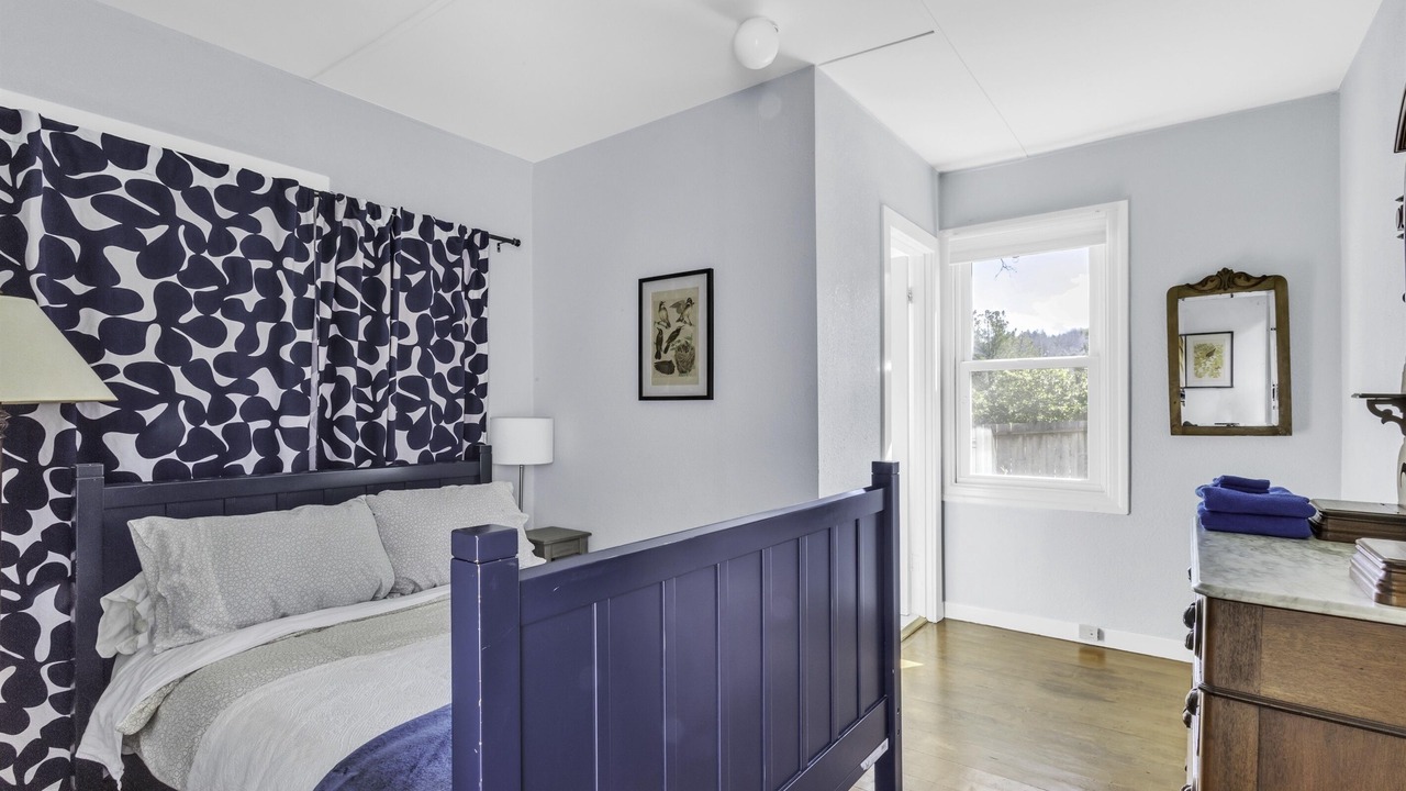 Photo of Bedroom in Santa Rosa