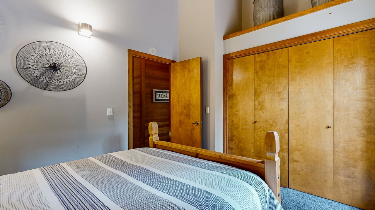 Photo of Bedroom in Black Butte Ranch