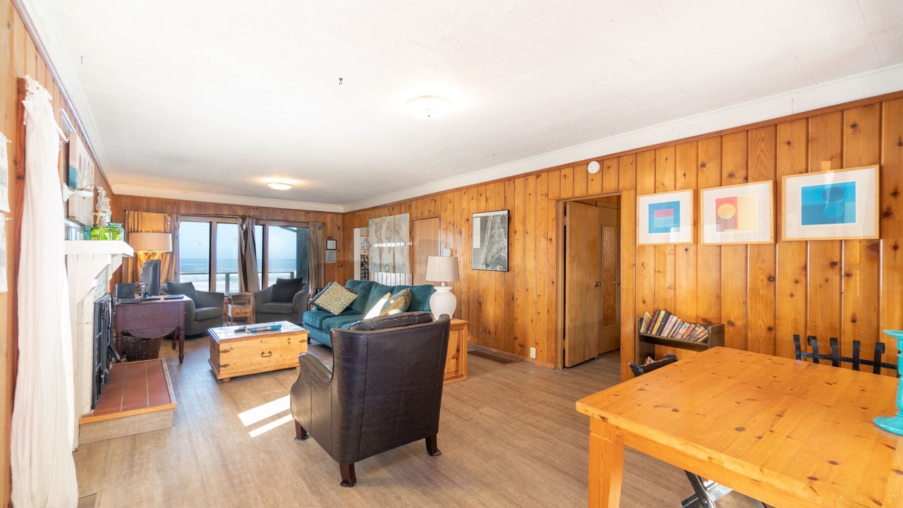 Photo of Livingroom in Newport