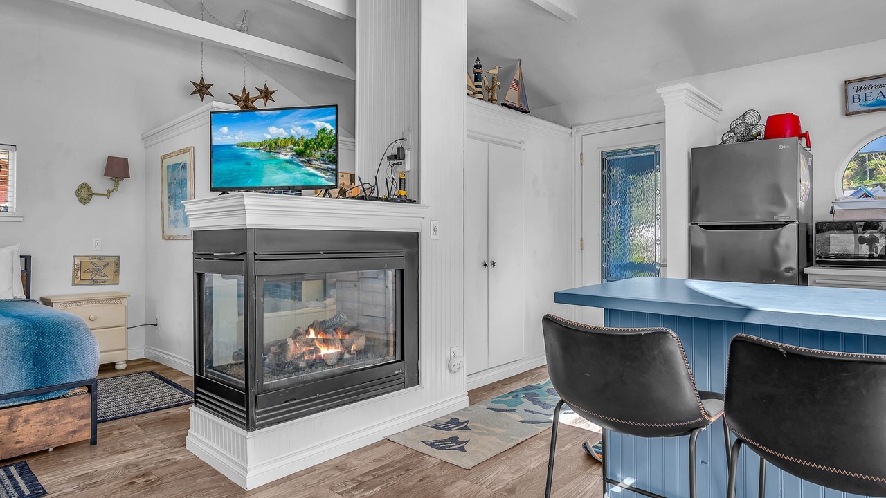 Photo of Livingroom in Depoe Bay