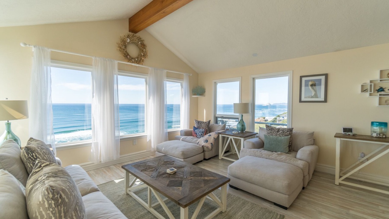 Photo of Livingroom in Cloverdale