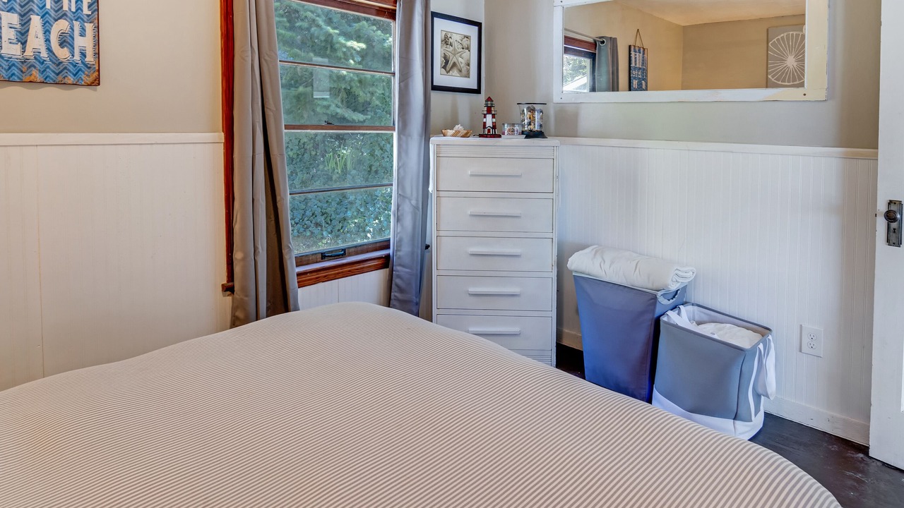 Photo of Bedroom in Seal Rock