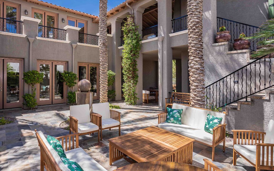 Photo of Patio Balcony in Bard