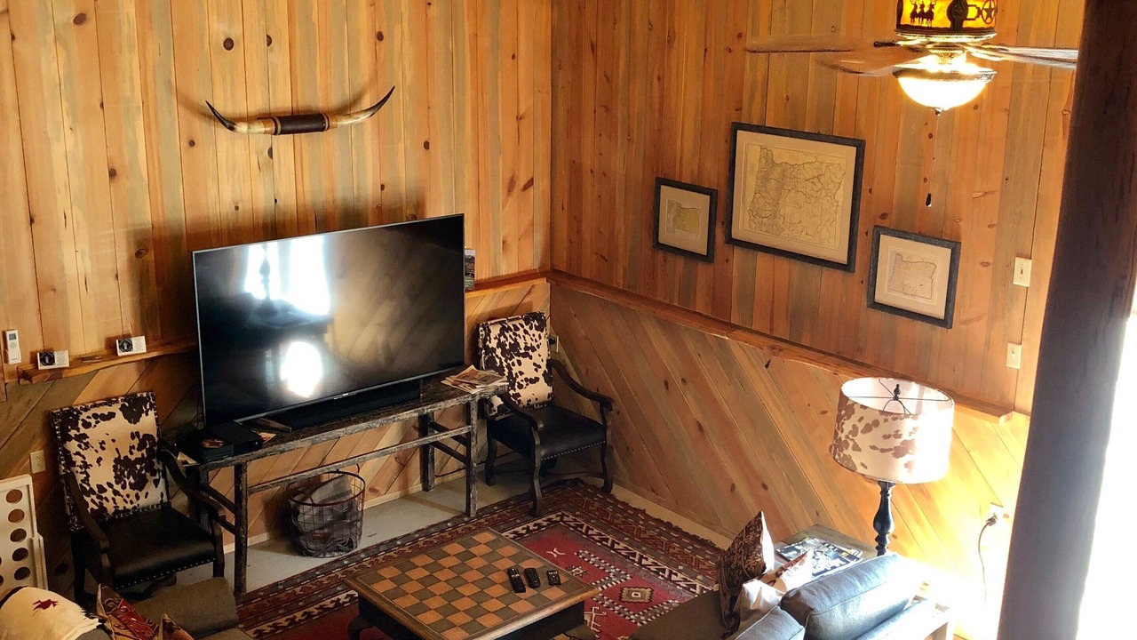 Photo of Livingroom in Grant County