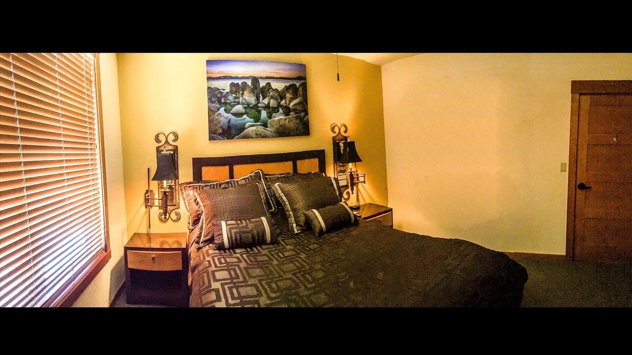 Photo of Bedroom in Mammoth Lakes