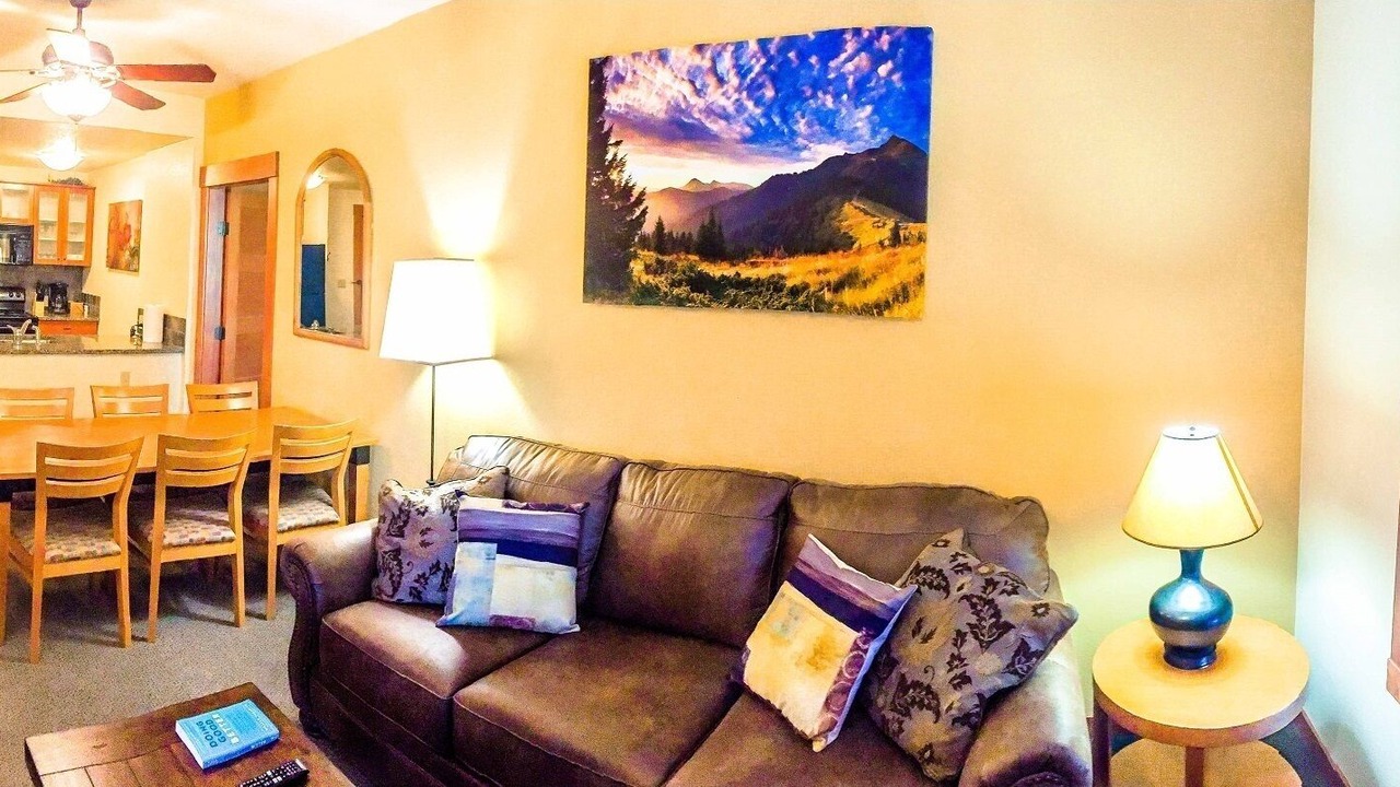 Photo of Livingroom in Mammoth Lakes