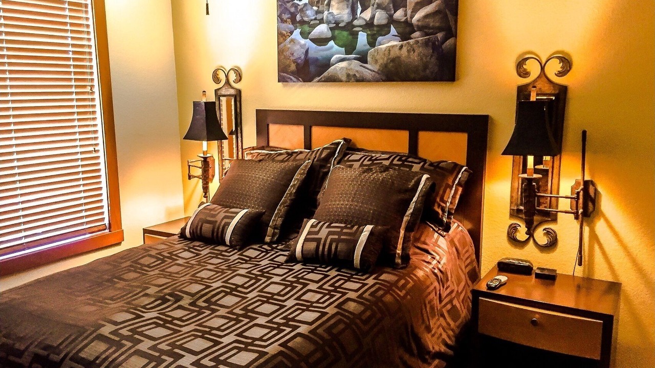 Photo of Bedroom in Mammoth Lakes