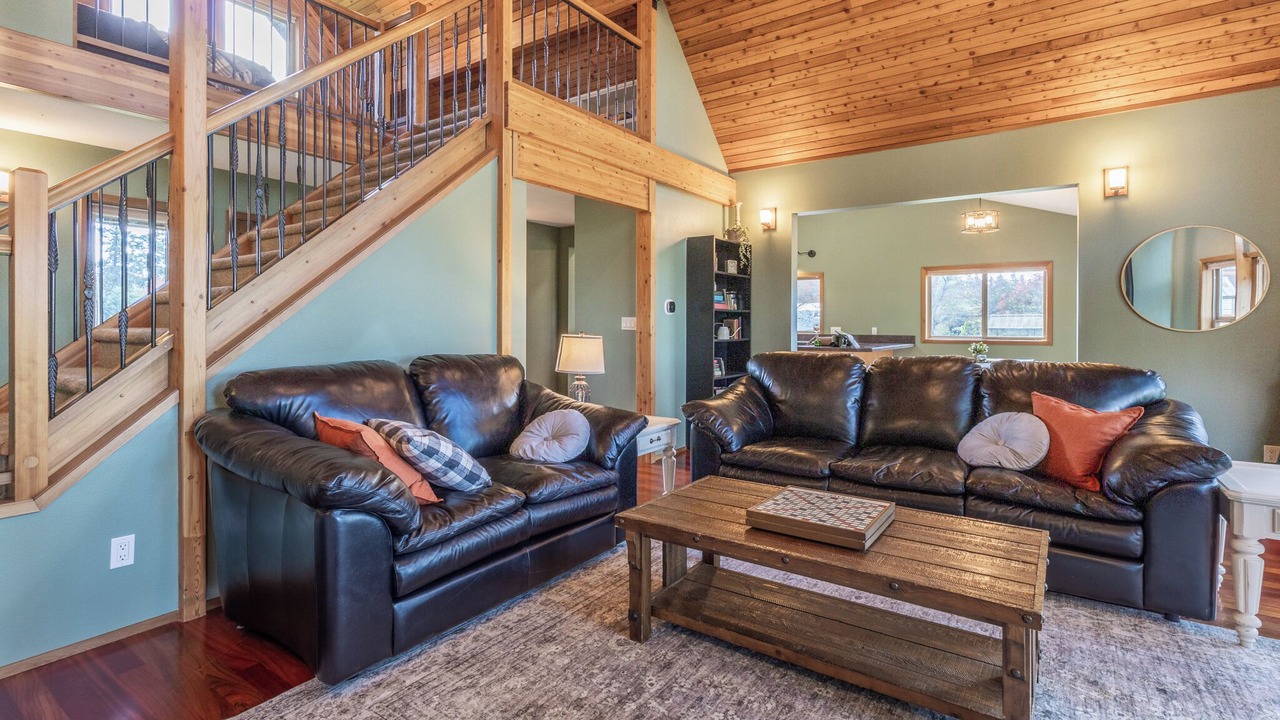 Photo of Livingroom in Newberg