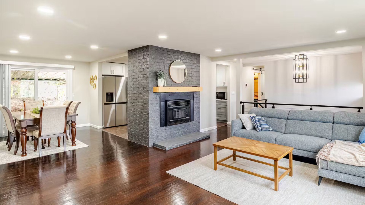 Photo of Livingroom in South End