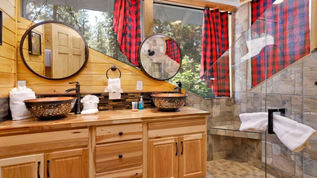 Photo of Bathroom in Big Bear