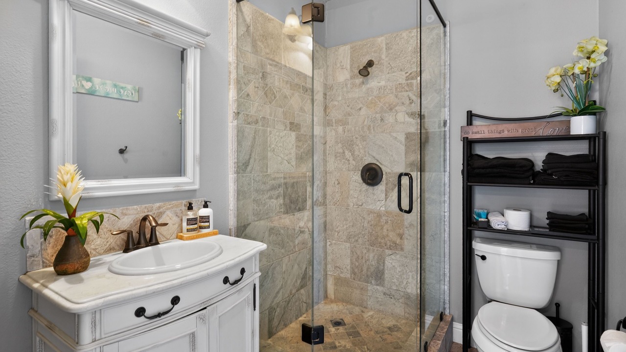 Photo of Bathroom in Clovis