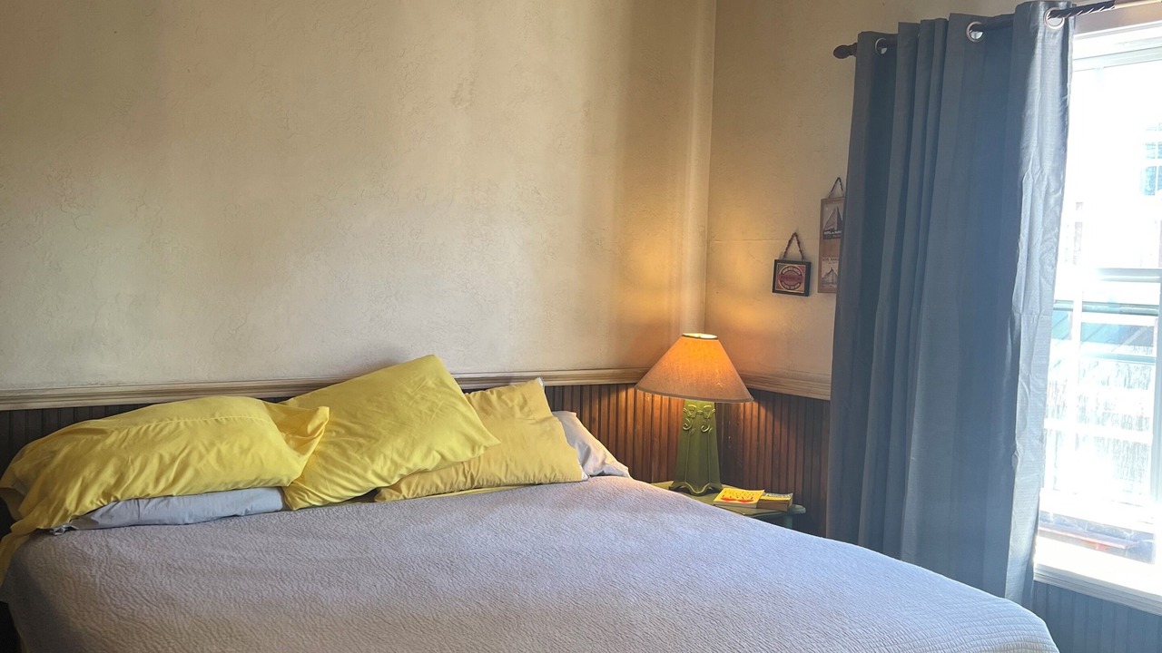 Photo of Bedroom in Newport