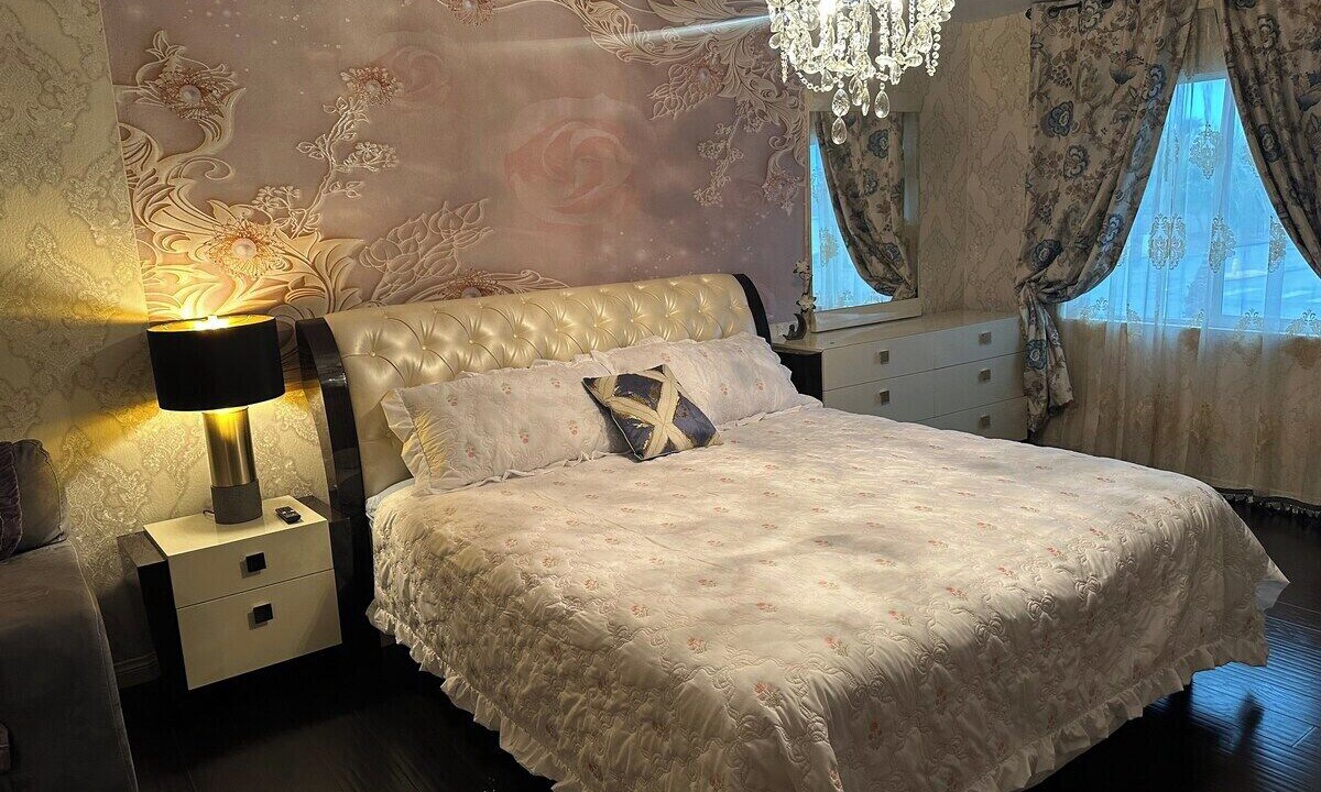 Photo of Bedroom in Arden