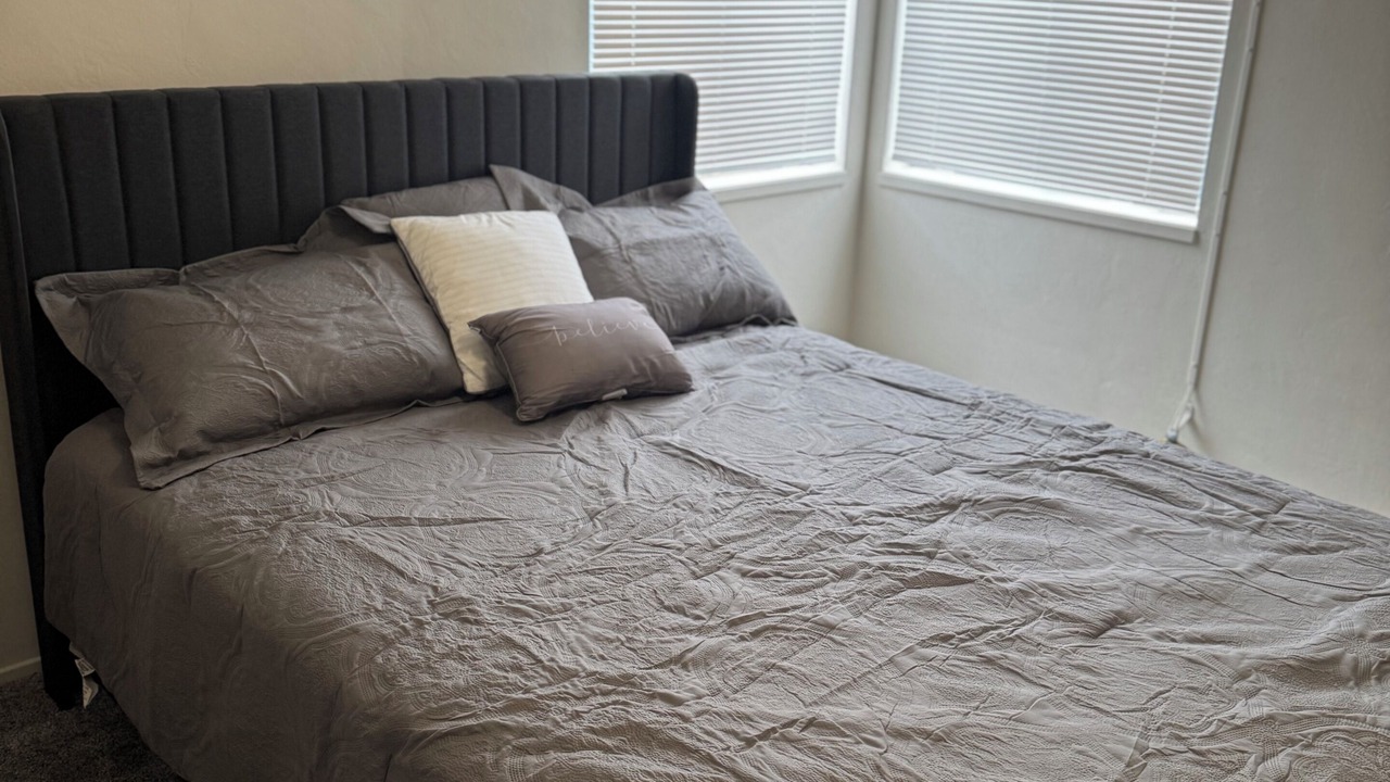 Photo of Bedroom in Upper Telegraph