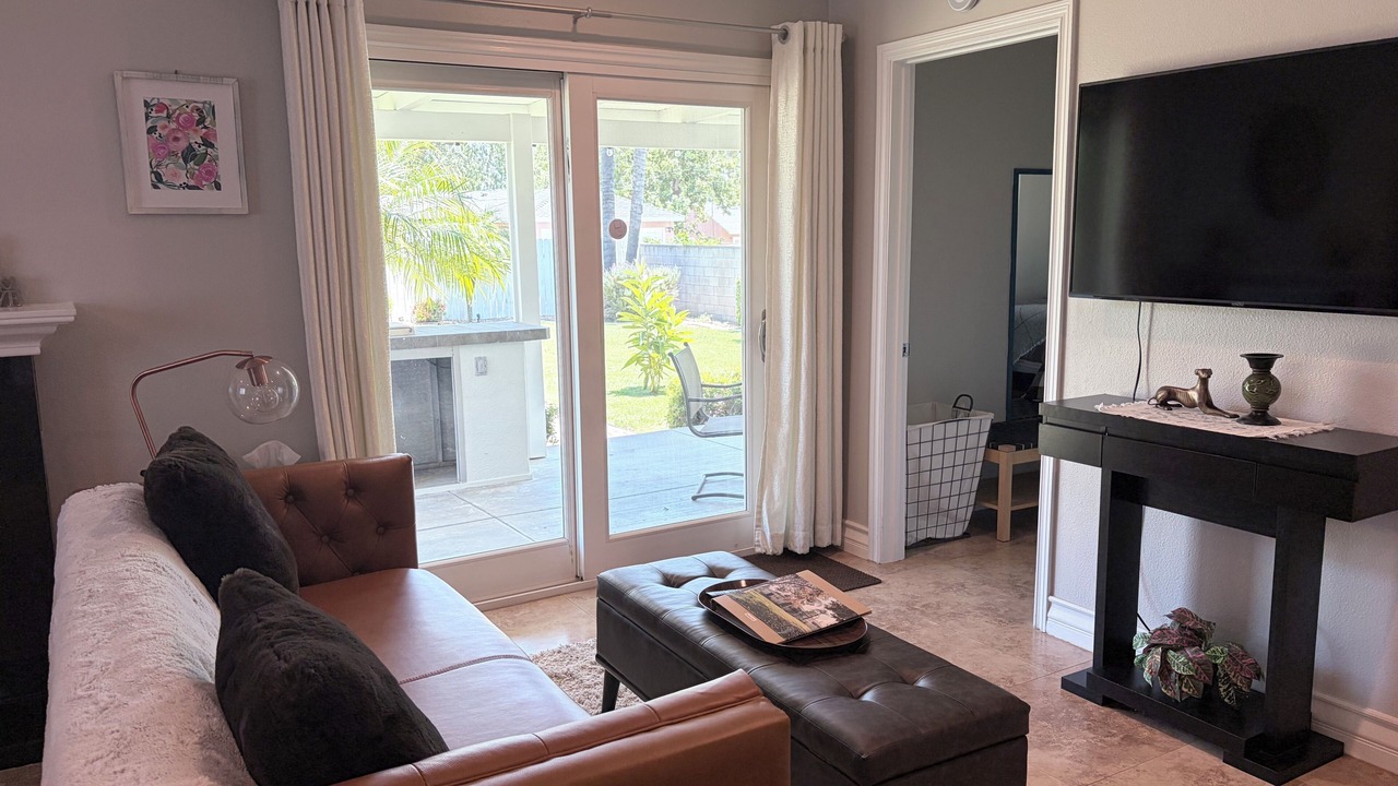 Photo of Livingroom in Upland