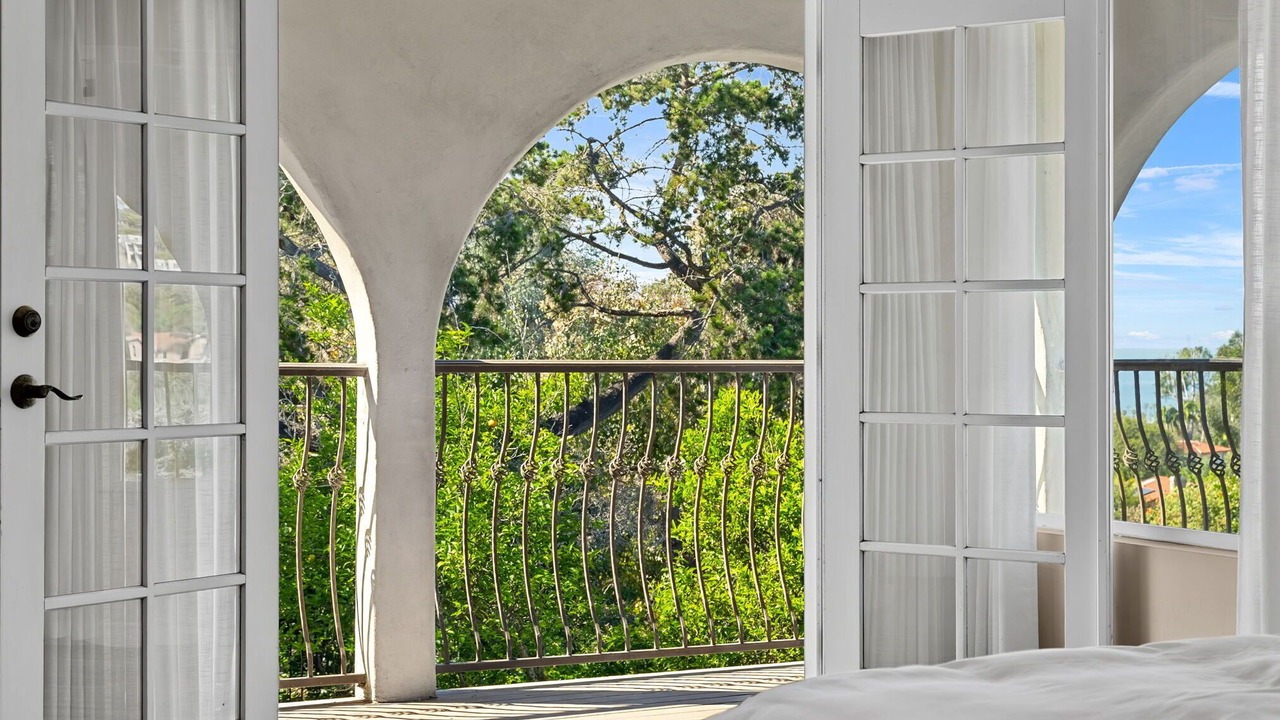 Photo of Bedroom in Hidden Valley