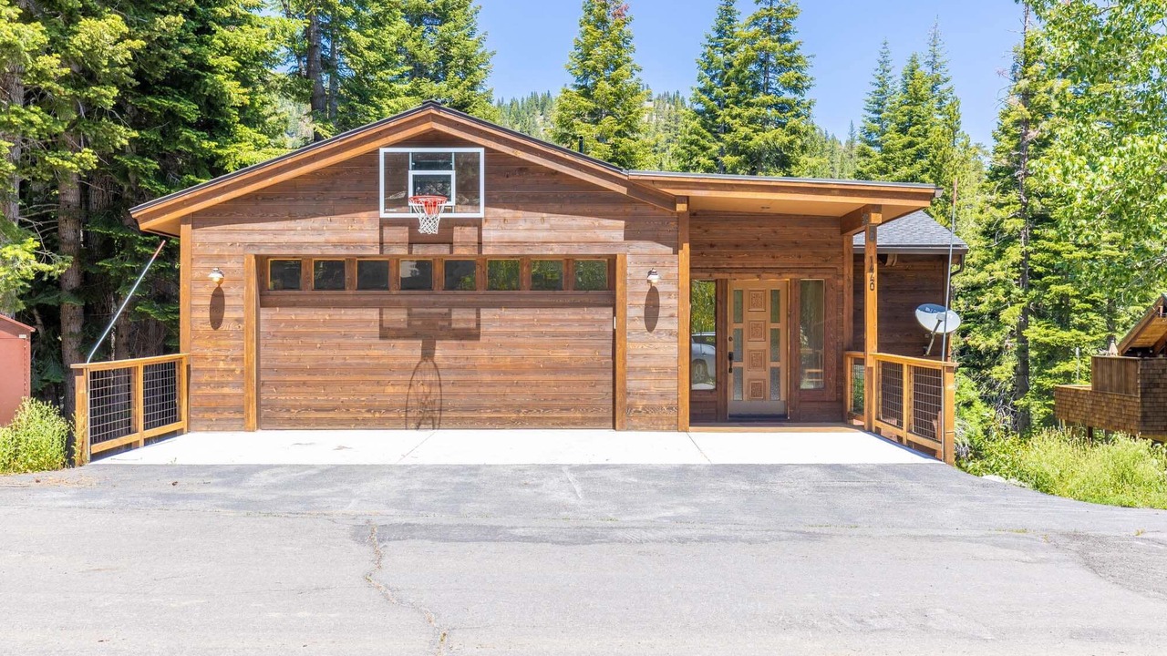Photo of Outdoor in Alpine Meadows