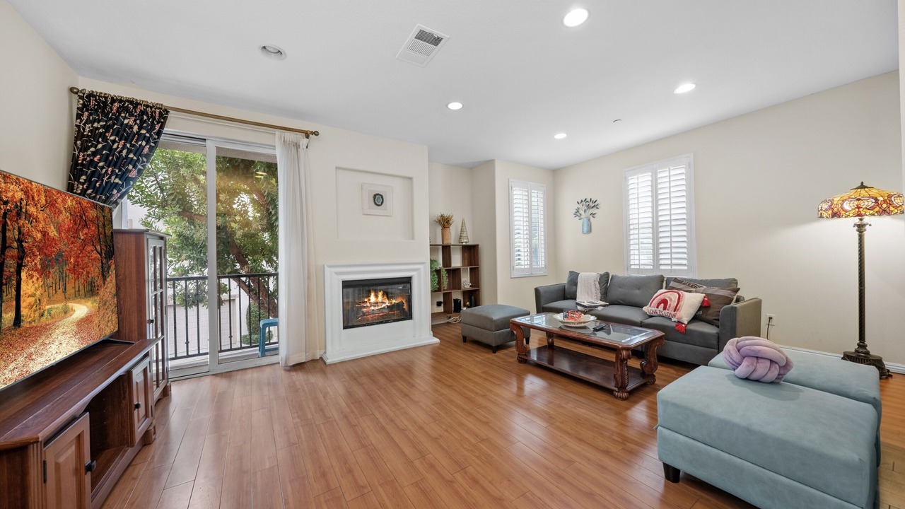 Photo of Livingroom in El Monte