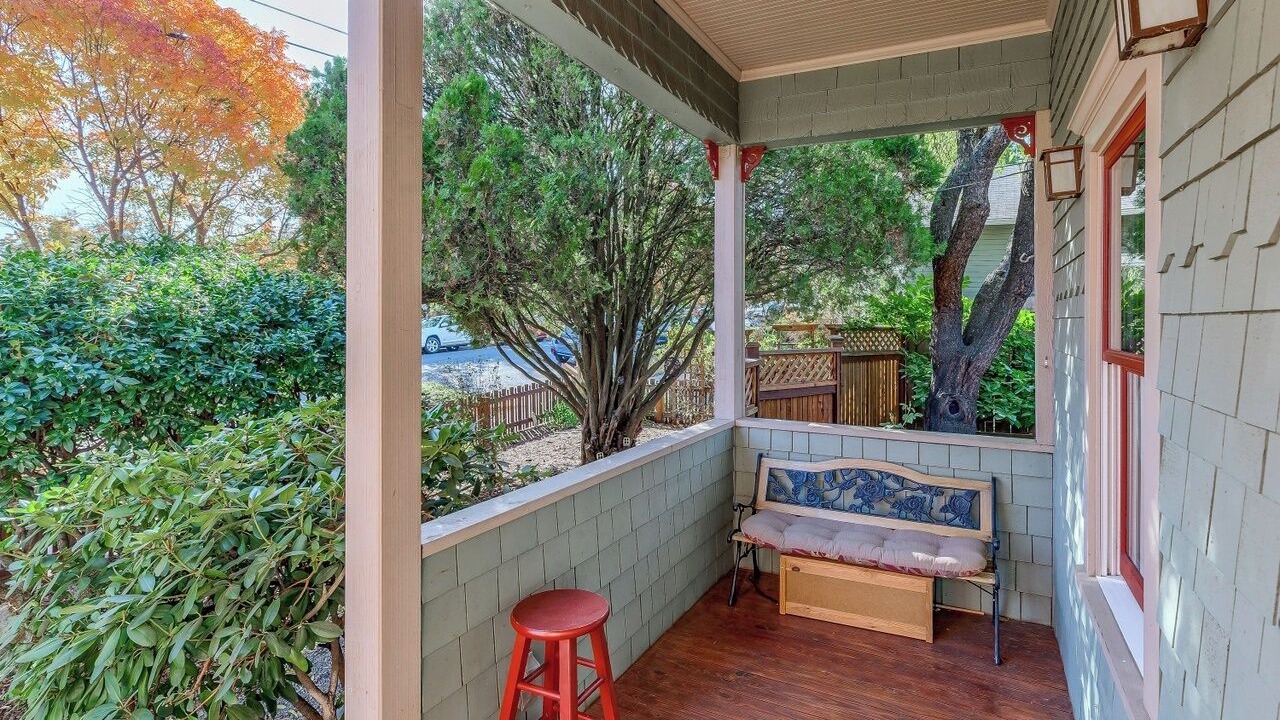 Photo of Patio Balcony in Ashland