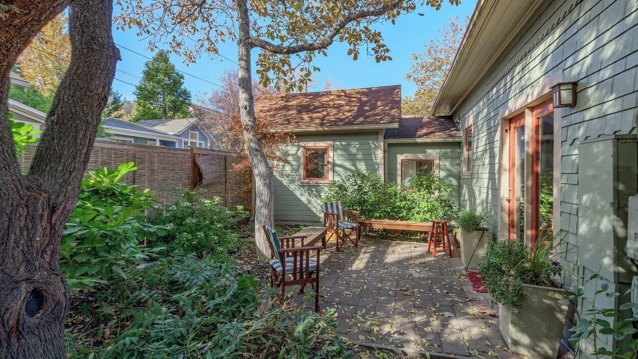 Photo of Patio Balcony in Ashland