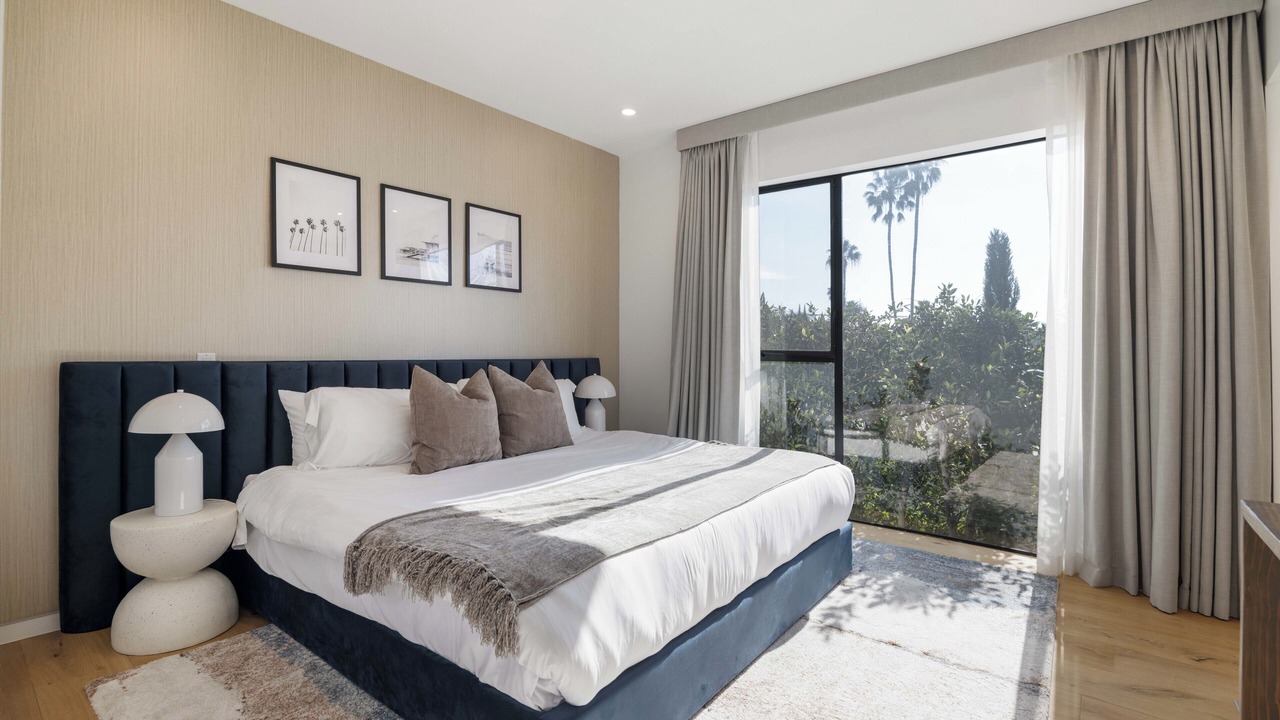 Photo of Bedroom in Beverly Grove