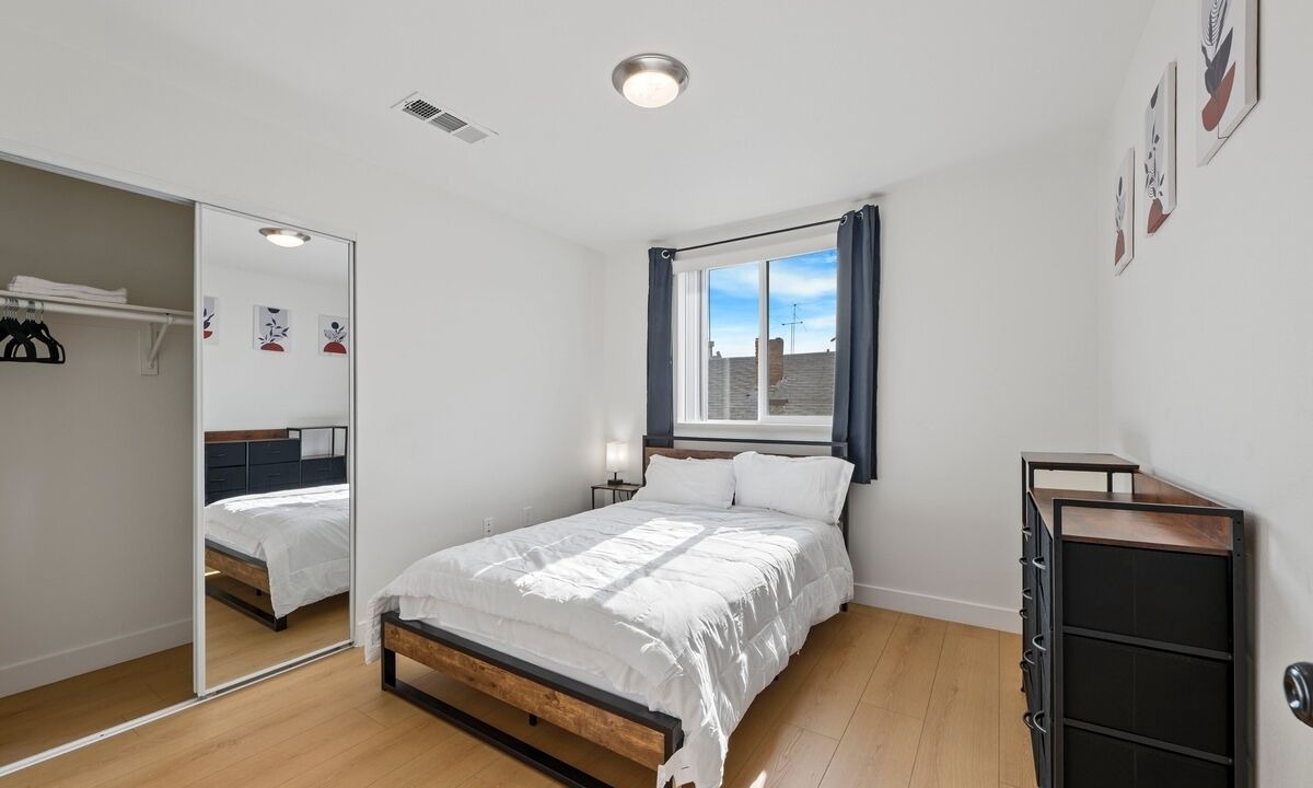 Photo of Bedroom in Los Angeles