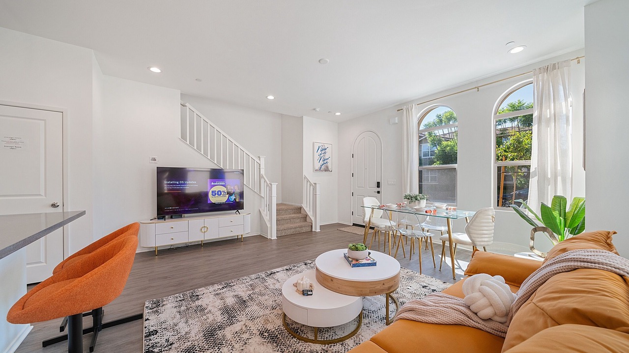 Photo of Livingroom in West Covina
