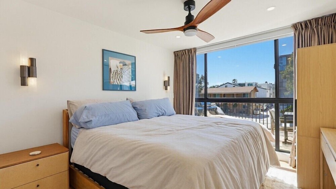 Photo of Bedroom in South Mission Beach