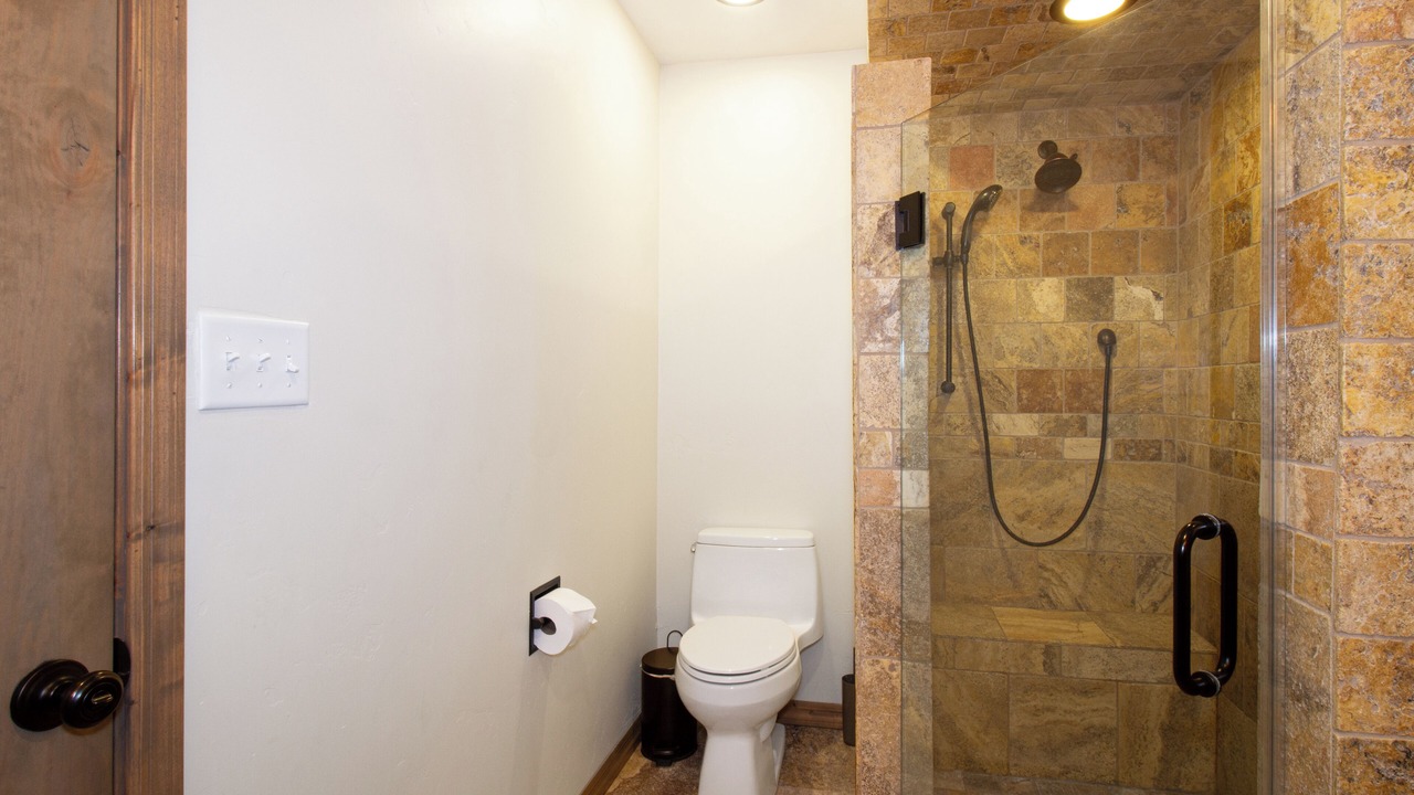 Photo of Bathroom in Holiday Shores