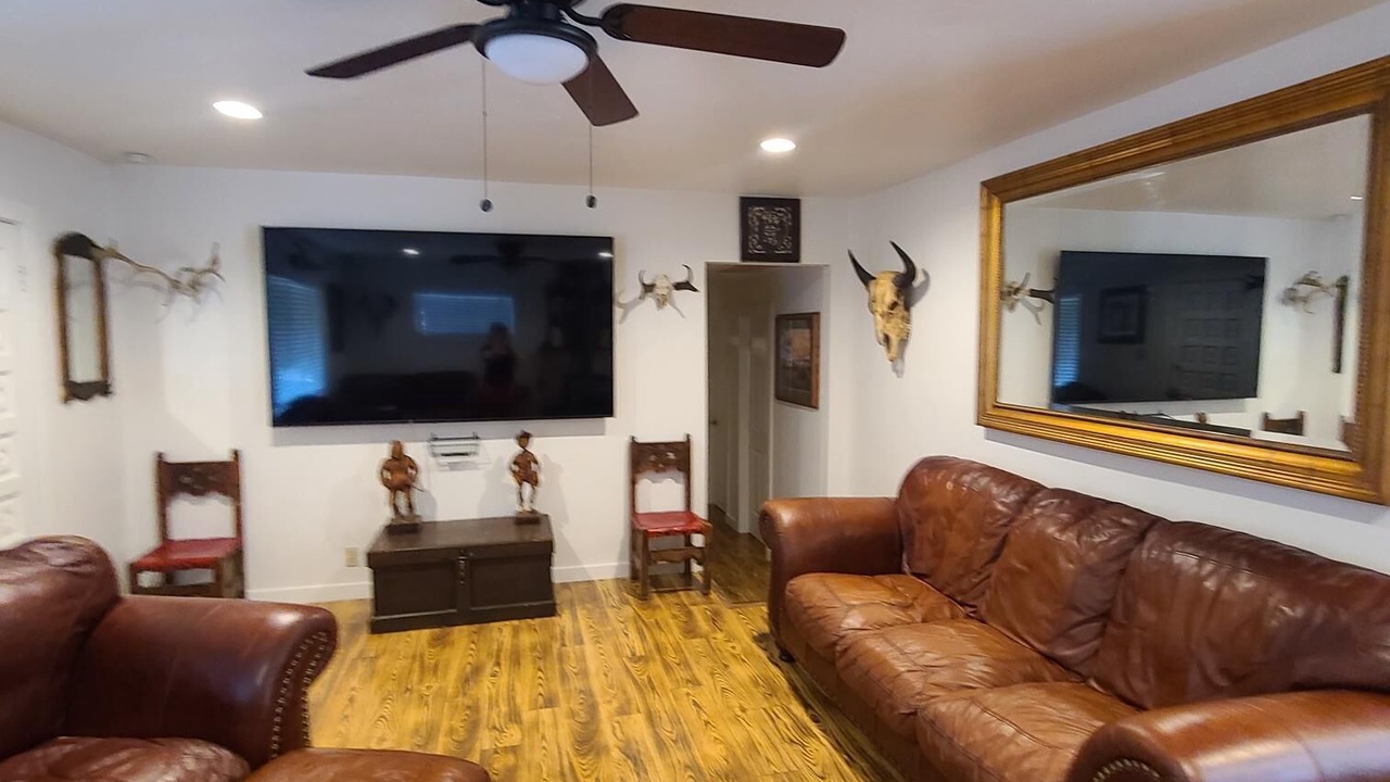 Photo of Livingroom in Penn Valley