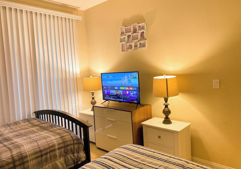 Photo of Bedroom in Irvine Research Center