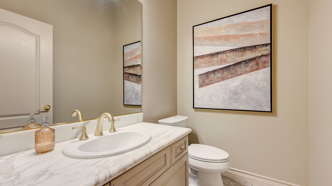 Photo of Bathroom in Canyon Gate