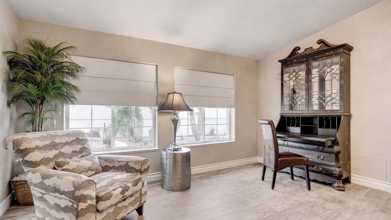 Photo of Livingroom in Canyon Gate