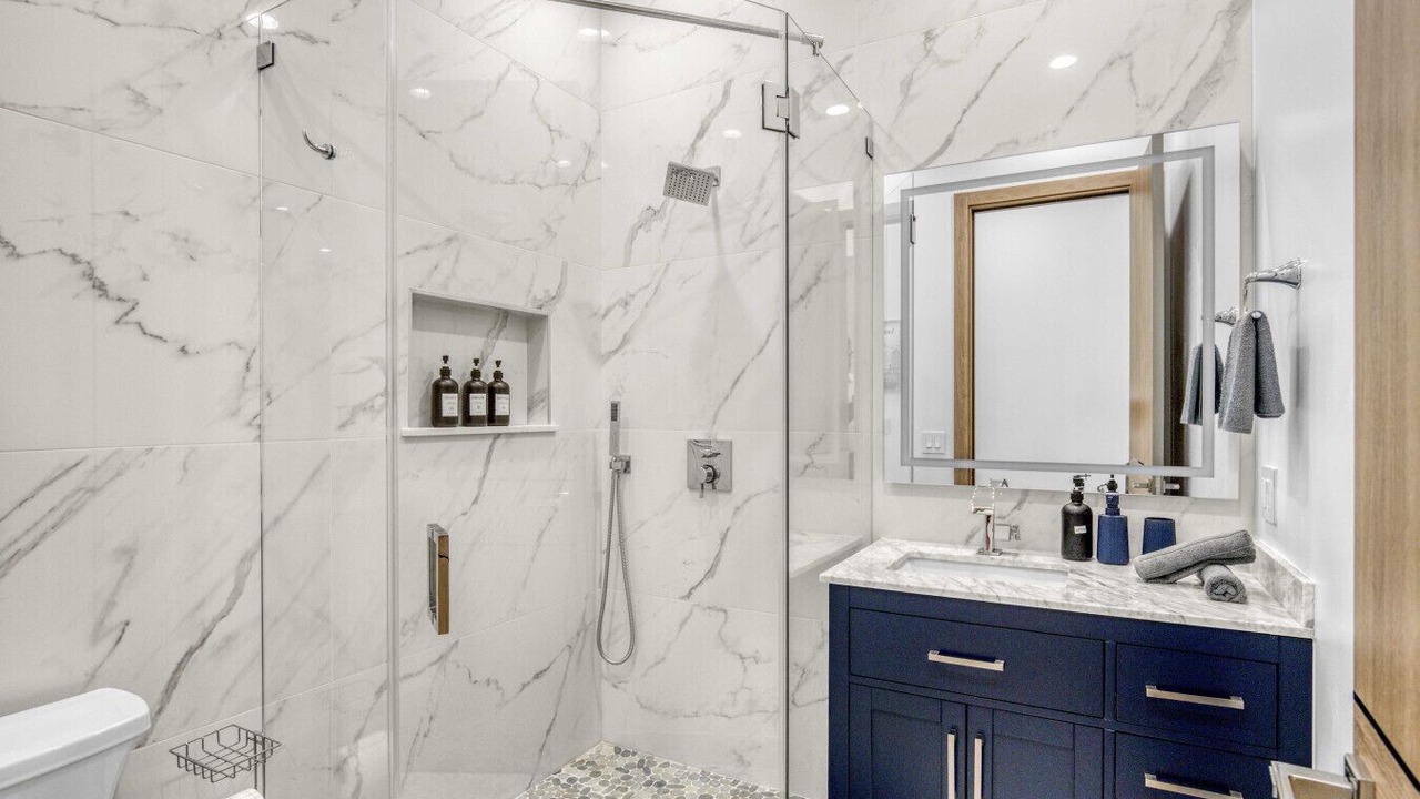 Photo of Bathroom in Shadow Hills