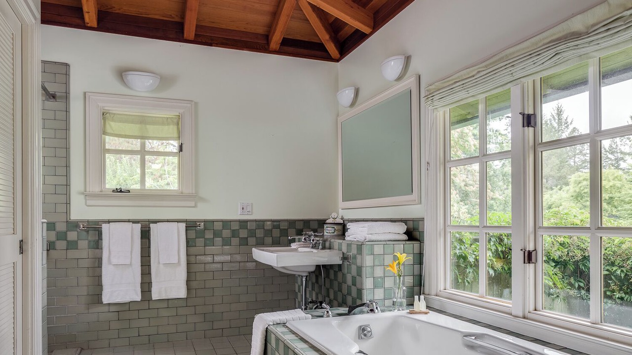 Photo of Bathroom in Anderson Valley