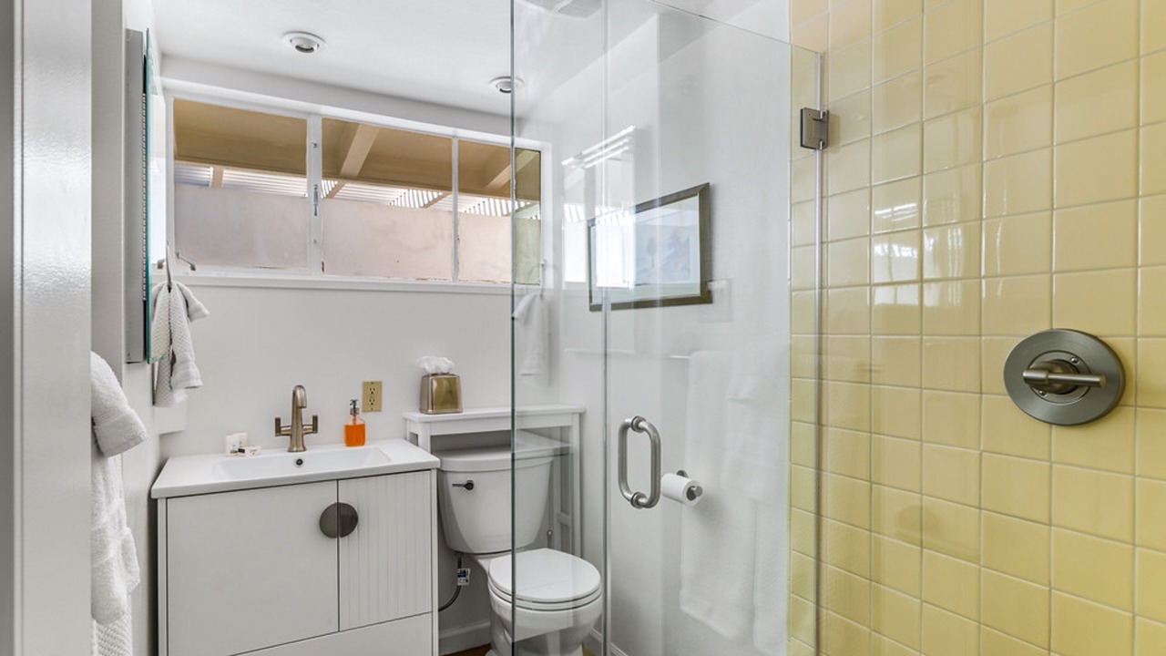 Photo of Bathroom in Magnesia Falls Cove
